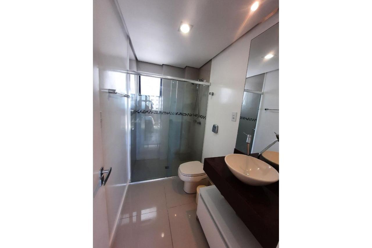 3 Suites Linda Vista Da Orla De Bc A 50M Da Praia - Somente Familiares Balneario Camboriu Bagian luar foto
