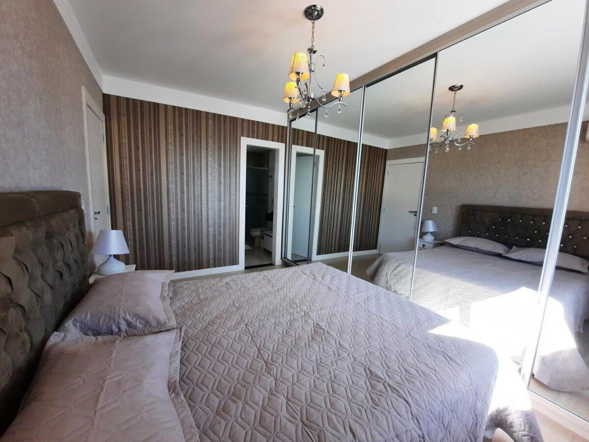 3 Suites Linda Vista Da Orla De Bc A 50M Da Praia - Somente Familiares Balneario Camboriu Bagian luar foto