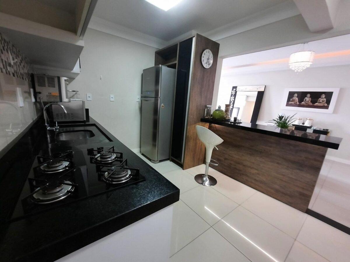 3 Suites Linda Vista Da Orla De Bc A 50M Da Praia - Somente Familiares Balneario Camboriu Bagian luar foto
