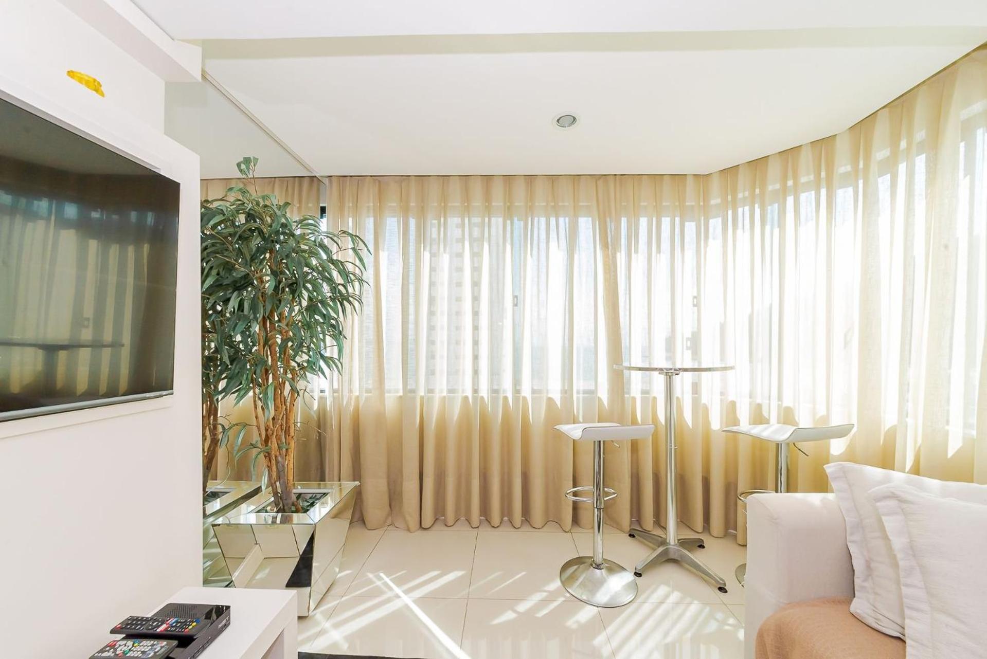 3 Suites Linda Vista Da Orla De Bc A 50M Da Praia - Somente Familiares Balneario Camboriu Bagian luar foto