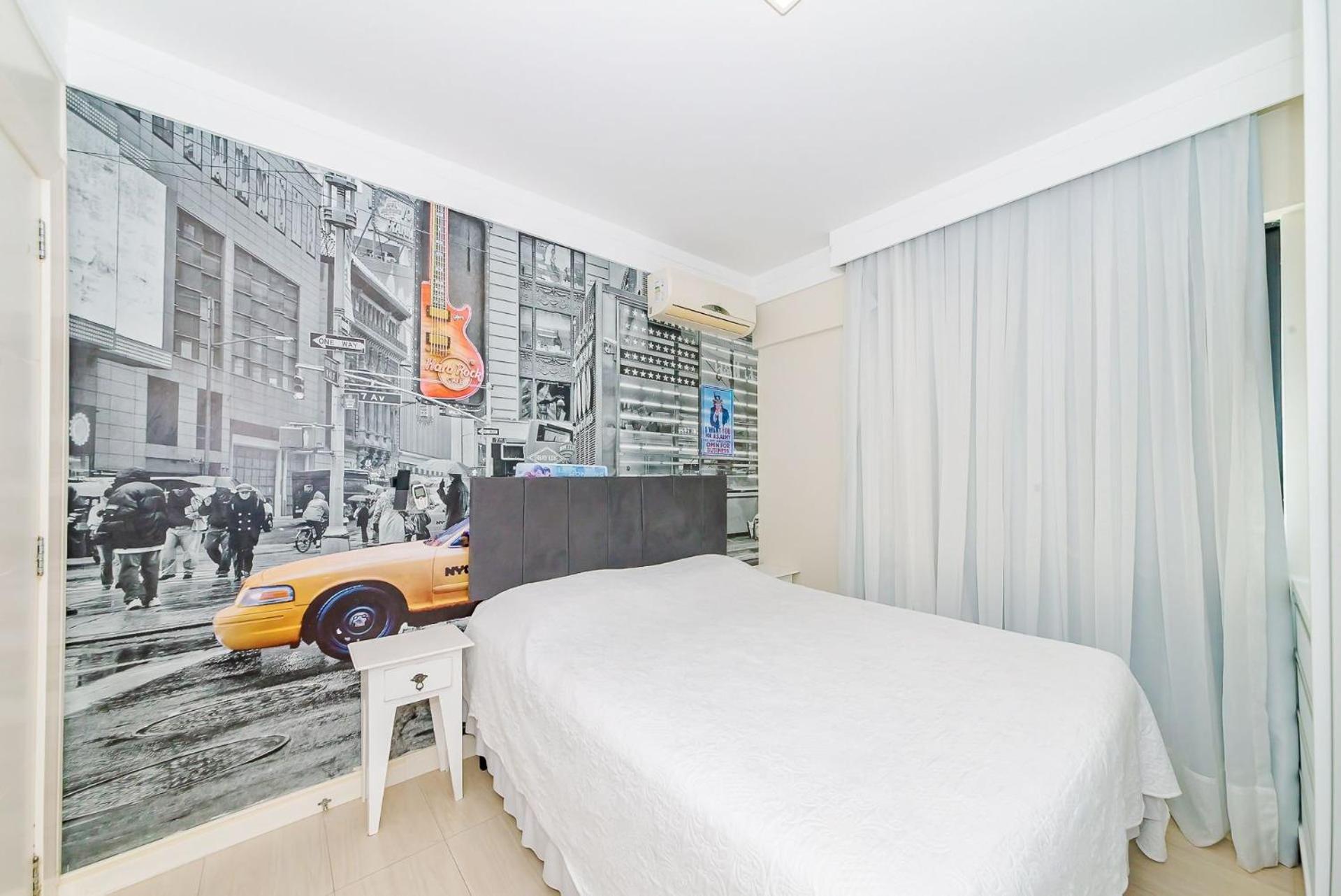 3 Suites Linda Vista Da Orla De Bc A 50M Da Praia - Somente Familiares Balneario Camboriu Bagian luar foto